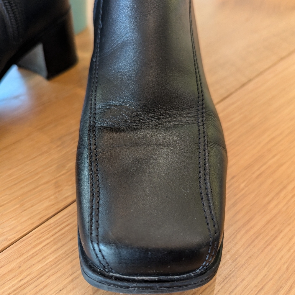 La Canadienne Leather Ankle Boot Size 7.5 - Picture 4 of 8